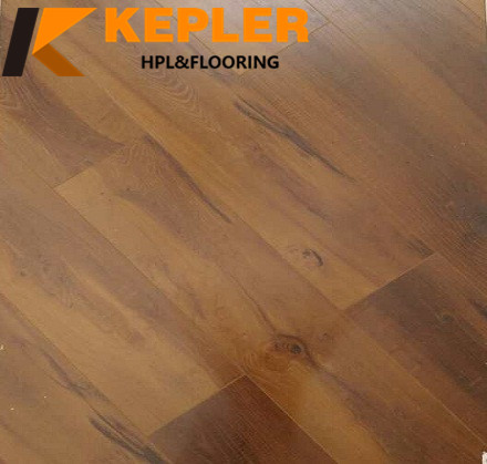 wood grain sychronized with embossed laminate flooring